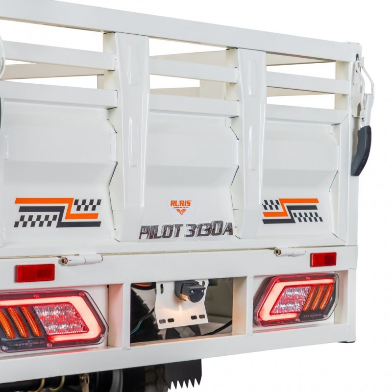 Triciclu electric cargo RURIS Pilot 3130A, Motor 3600W, Baterie 72V 58Ah, Autonomie 80 km, Capacitate 603 kg, Frana Fata Disc / Spate Tambur, Display LCD Extra-Large, Alb